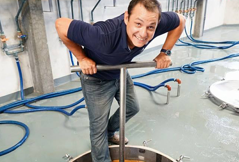 Winemaker Santiago Del Pin, Bodega Secreto Patagonico