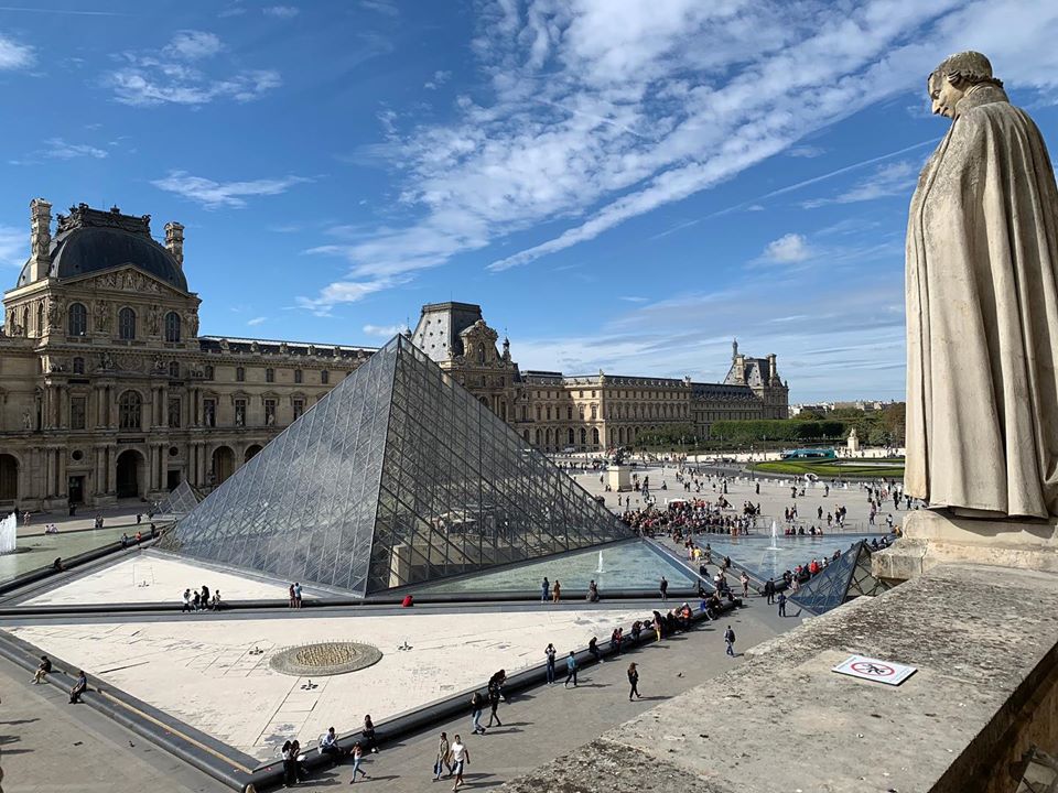 Louvre, world’s largest museum!